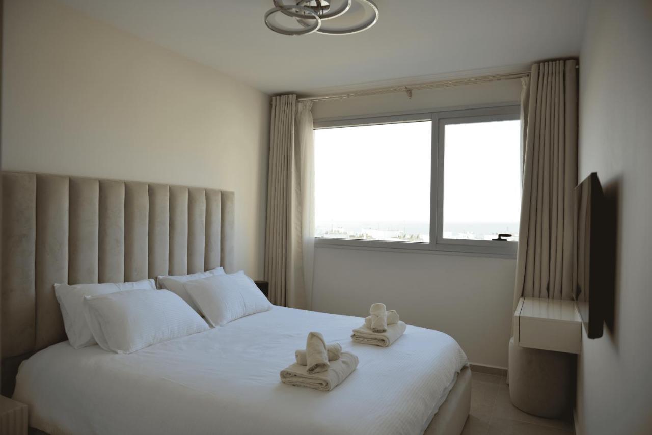 Center Residences & Sea View *